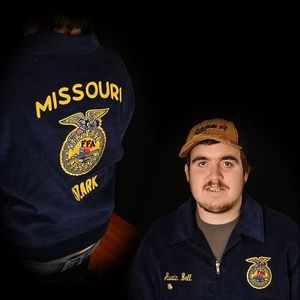 Meet your Posher, Debbie